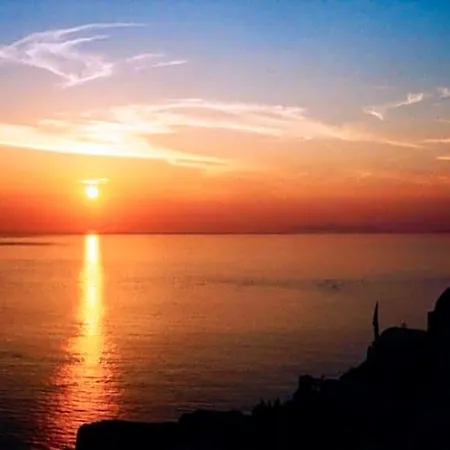 Stelios Golden View 3* Oia